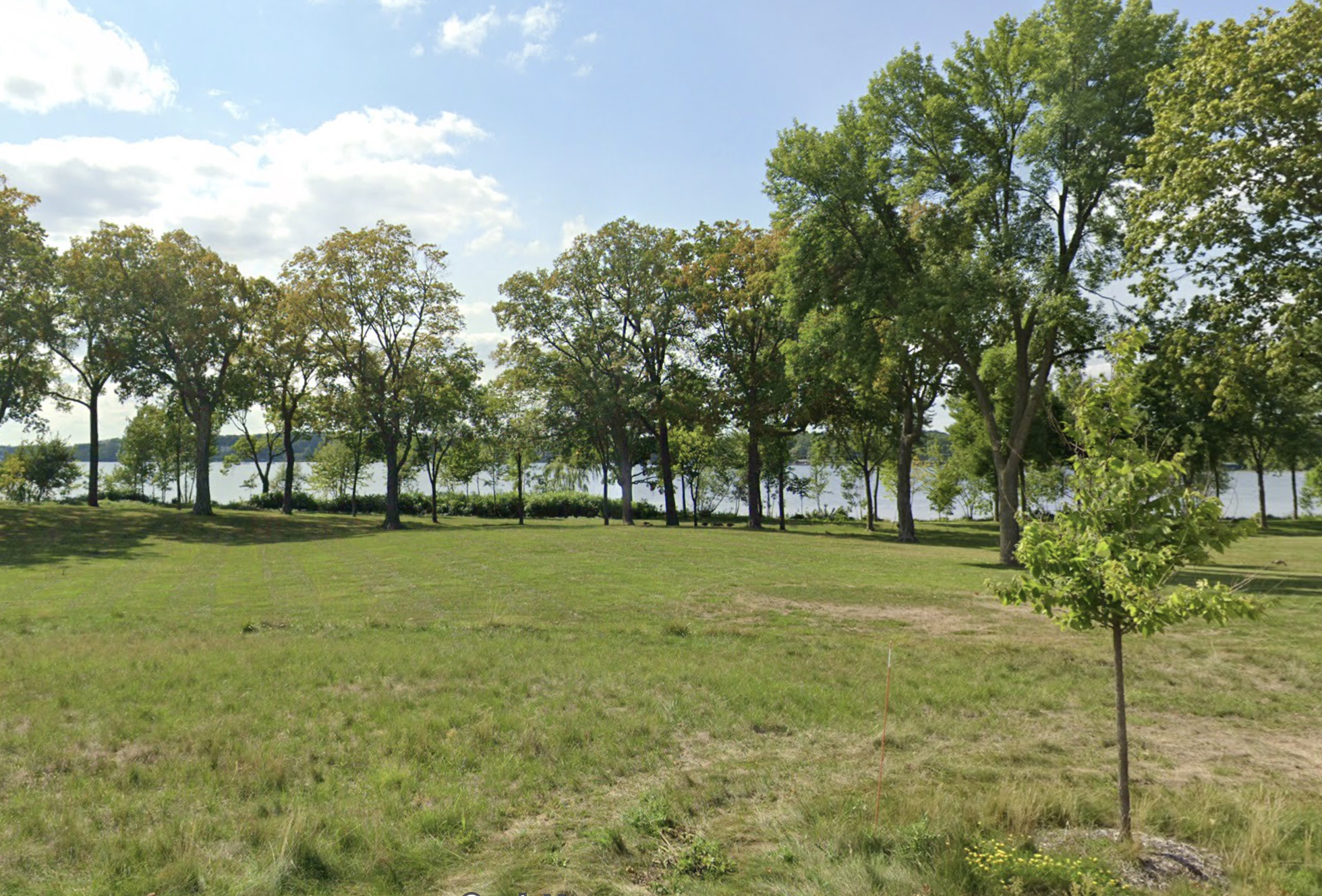 X Bracketts Point Road Wayzata MN